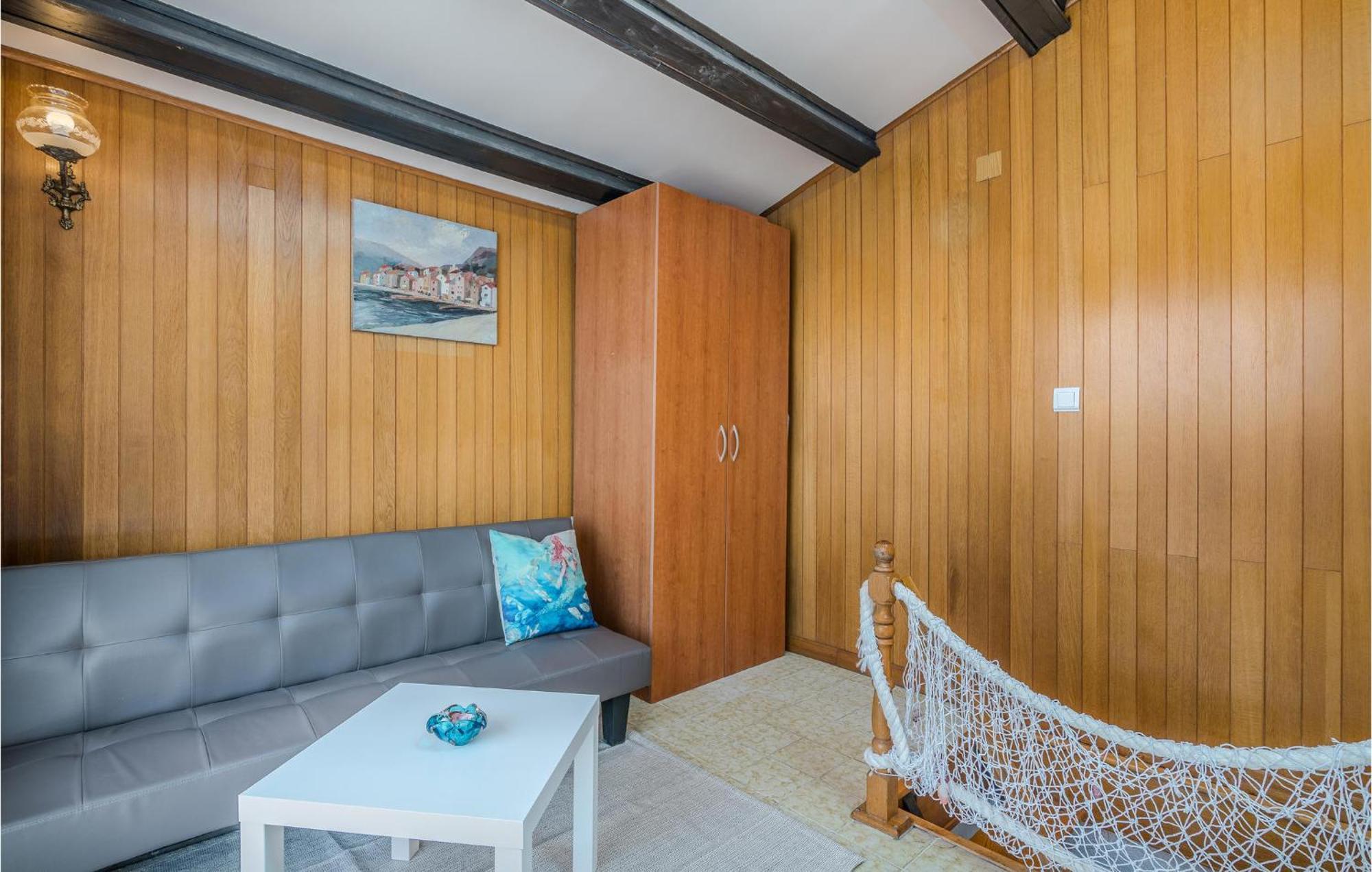 2 Bedroom Gorgeous Home In Baska Exteriér fotografie