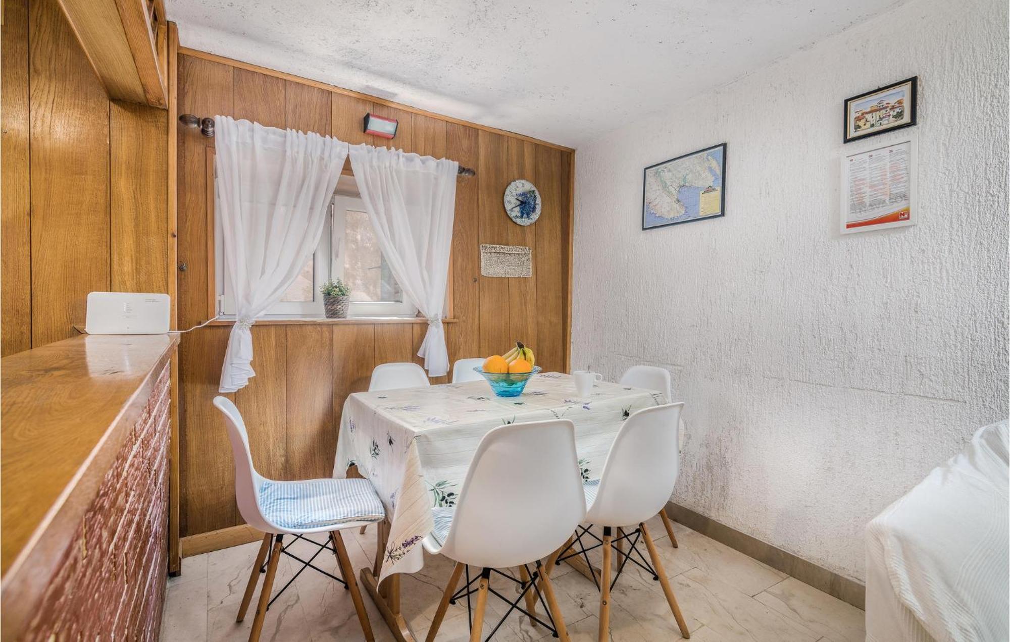 2 Bedroom Gorgeous Home In Baska Exteriér fotografie